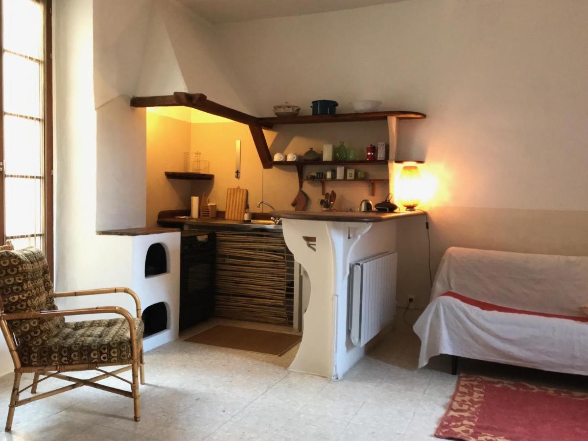 Charmant Logis Dans La Catiche De Loutre, Maison Medievale Sauve Eksteriør bilde